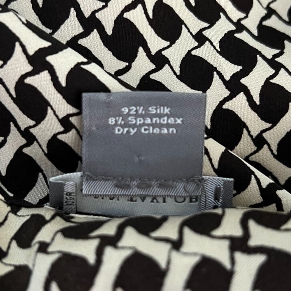 Ann Taylor Black and White Geometric Blouse - Picture 7 of 7